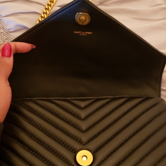 Purse - Picture 2 of 3